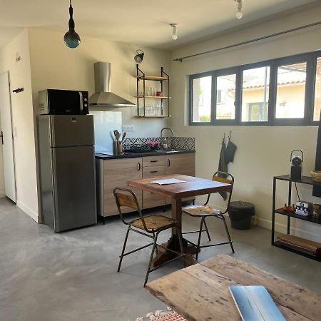 Studio Dans Les Alpilles Apartment ฟองต์วิลเย ภายนอก รูปภาพ