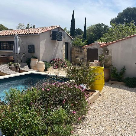 Studio Dans Les Alpilles Apartment ฟองต์วิลเย ภายนอก รูปภาพ