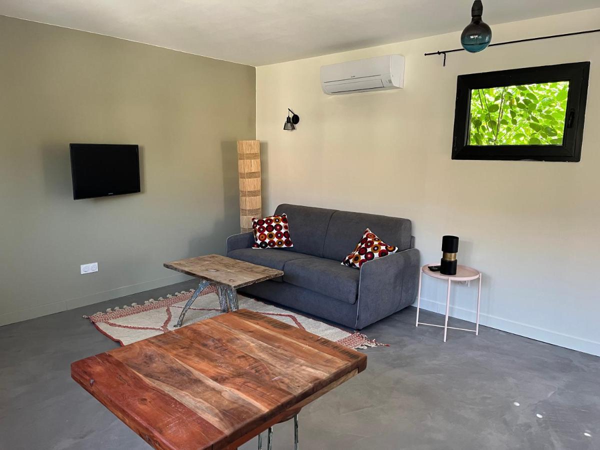 Studio Dans Les Alpilles Apartment ฟองต์วิลเย ภายนอก รูปภาพ