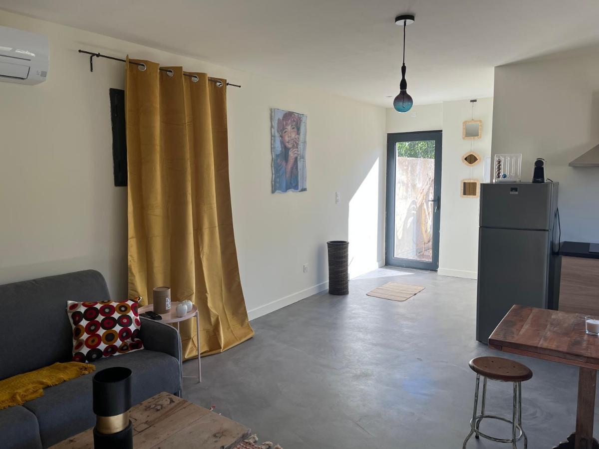Studio Dans Les Alpilles Apartment ฟองต์วิลเย ภายนอก รูปภาพ