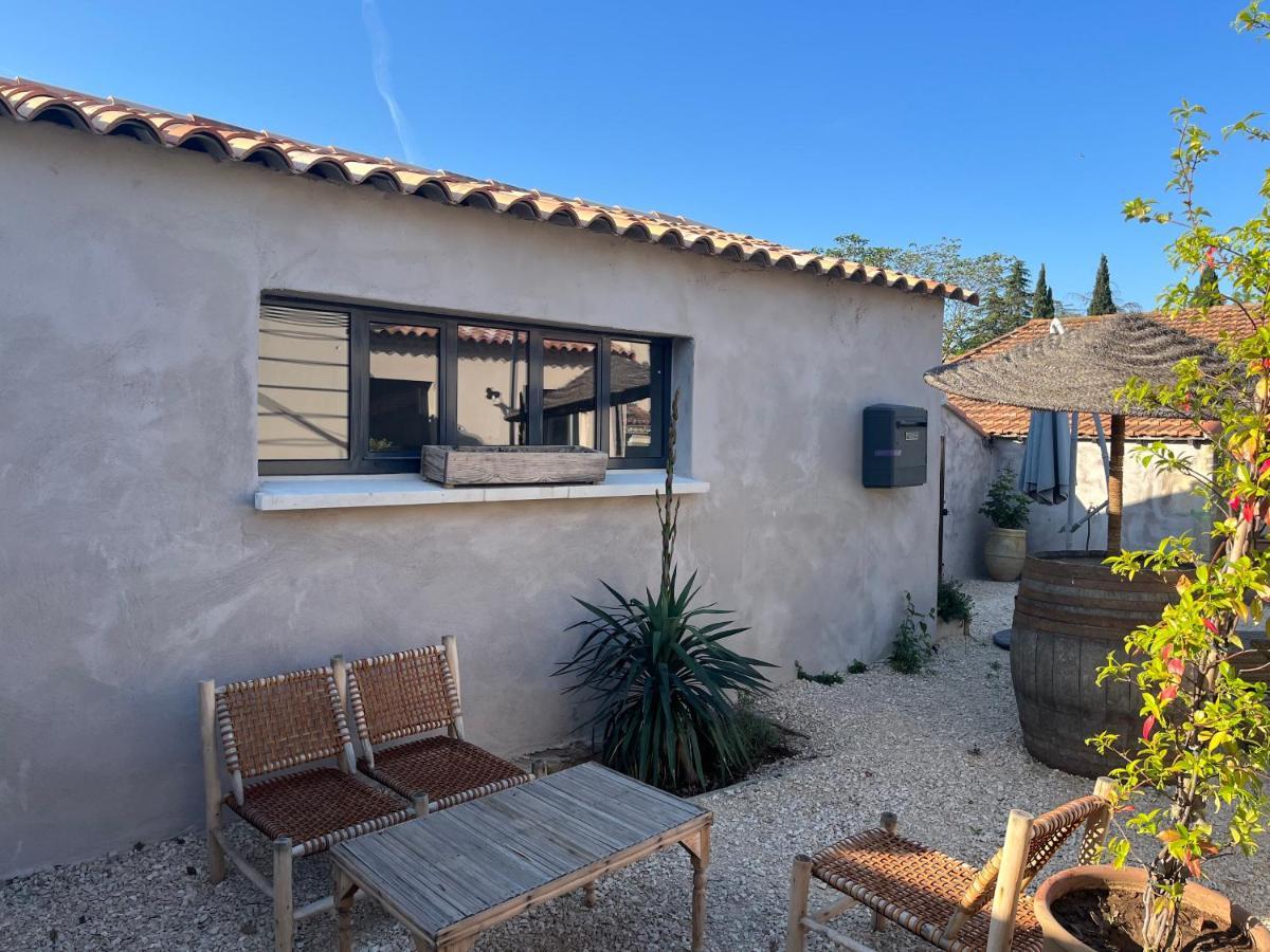 Studio Dans Les Alpilles Apartment ฟองต์วิลเย ภายนอก รูปภาพ