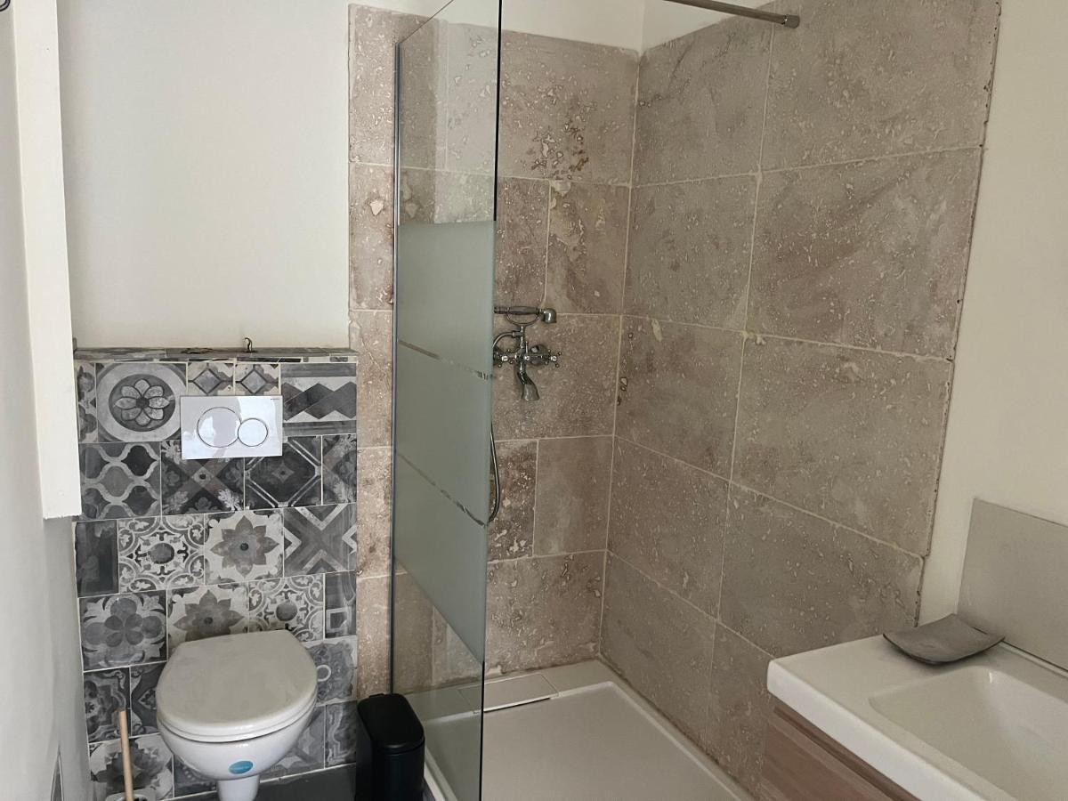 Studio Dans Les Alpilles Apartment ฟองต์วิลเย ภายนอก รูปภาพ
